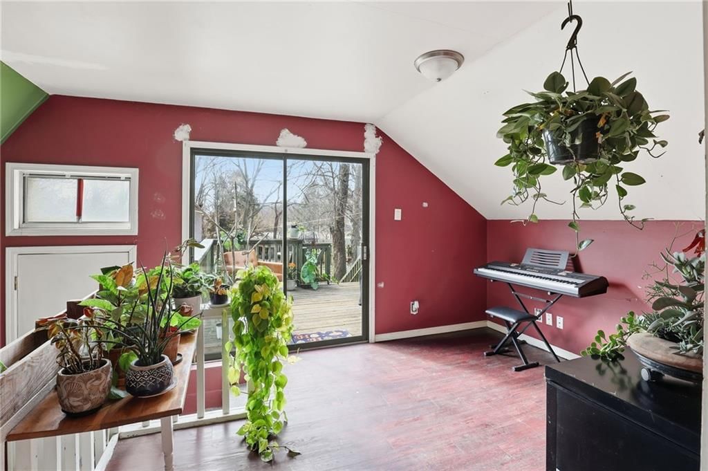 537 E Mill Street — photo 18