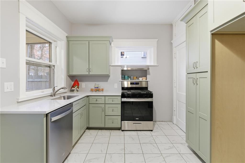 3516 Charlotte Street — photo 18