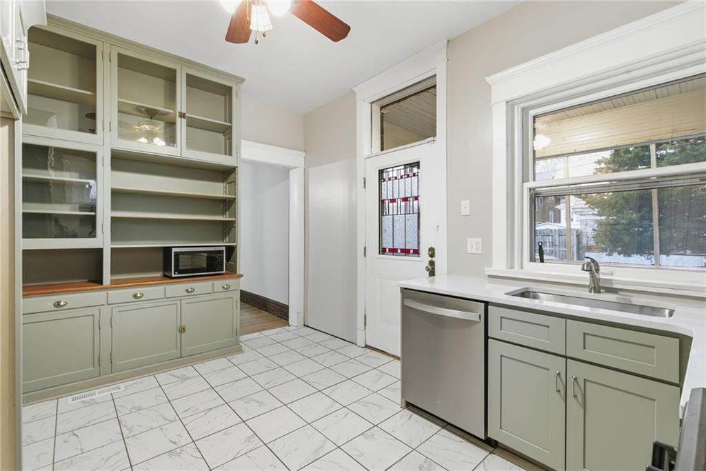 3516 Charlotte Street — photo 19