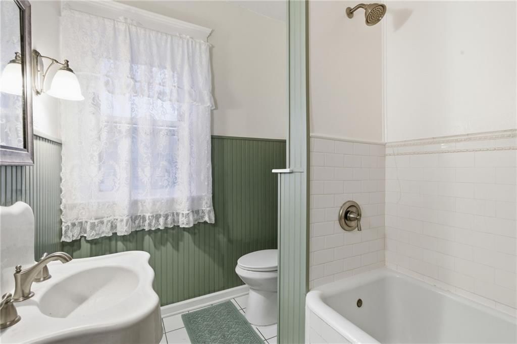 3516 Charlotte Street — photo 37