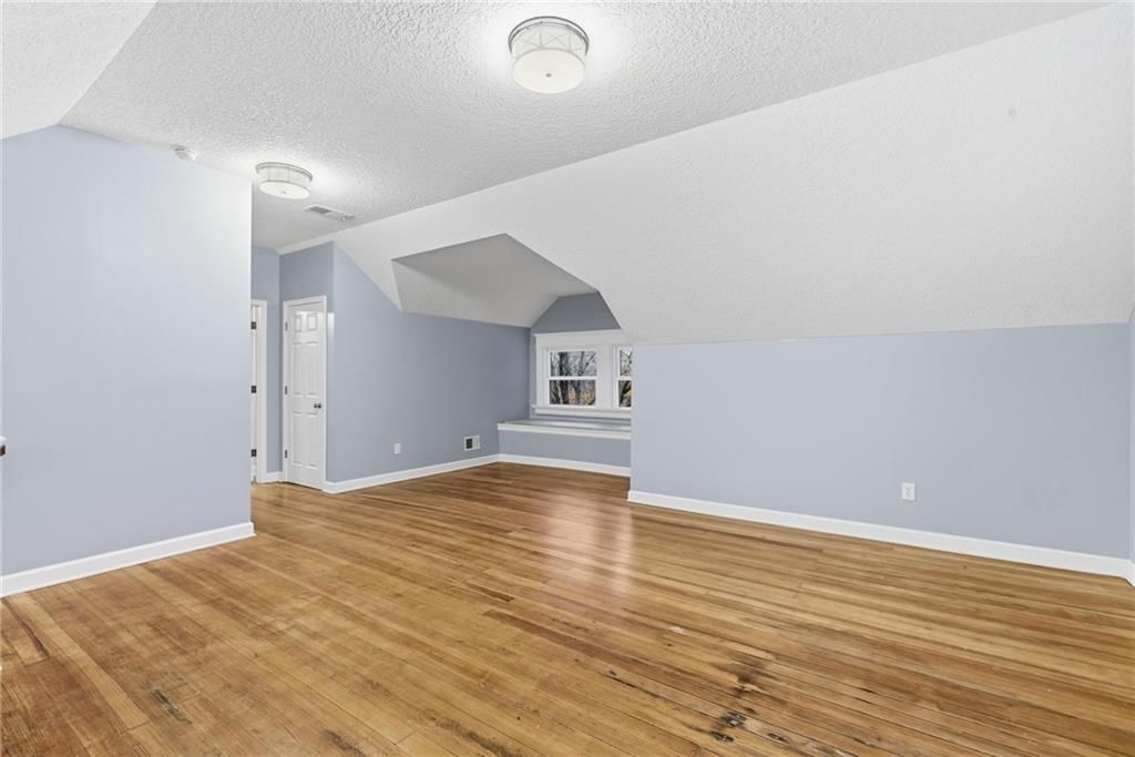3516 Charlotte Street — photo 42