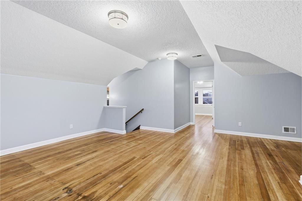 3516 Charlotte Street — photo 43