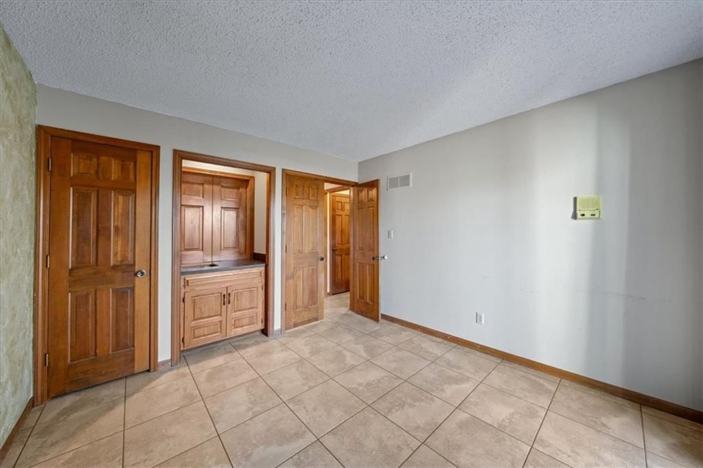 9736 Nieman Place — photo 9