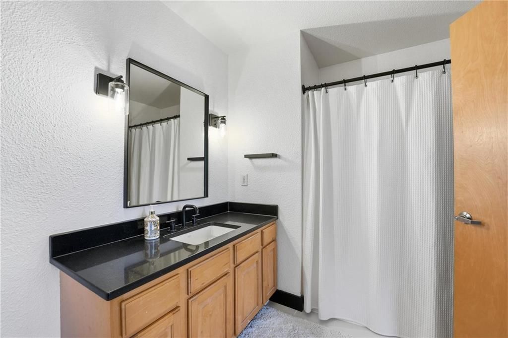 321 W 7th Street — photo 11