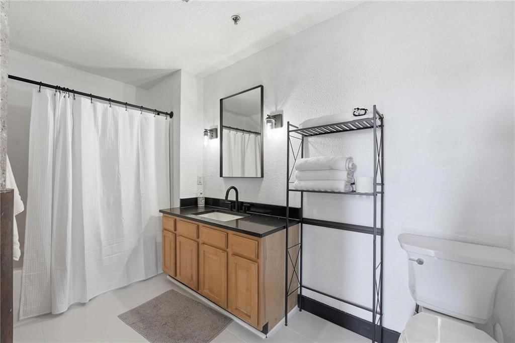 321 W 7th Street — photo 13