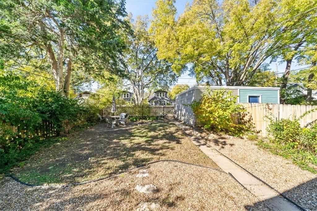 6034 Kenwood Avenue — photo 14