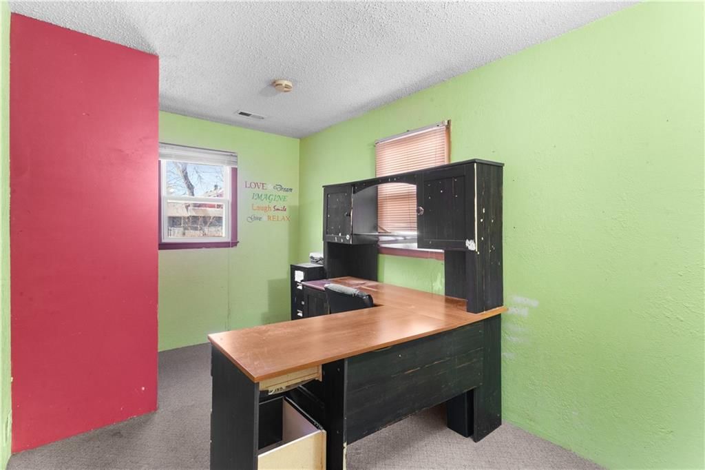 406 S Main Street — photo 11