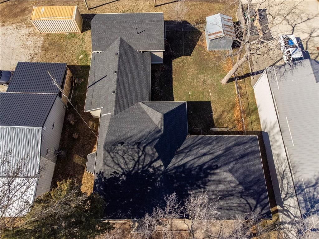 406 S Main Street — photo 32