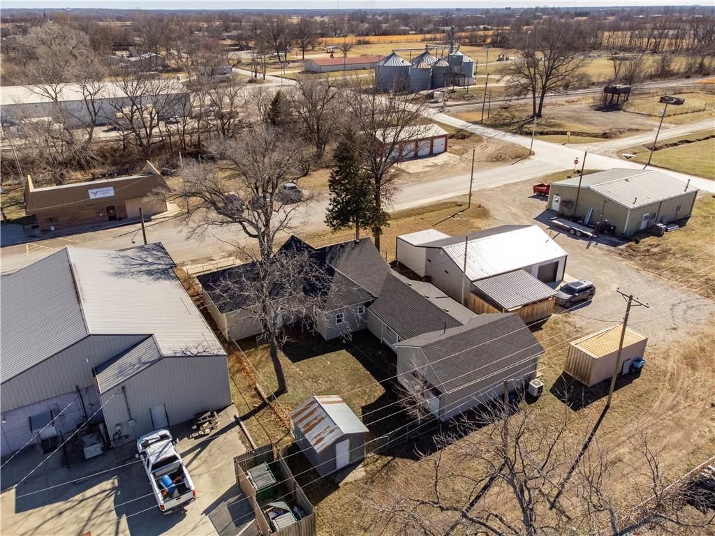 406 S Main Street — photo 38