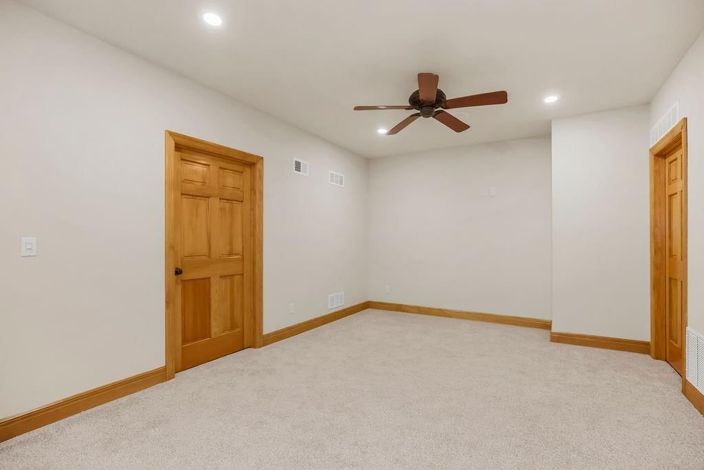 4311 N 141st Place — photo 31