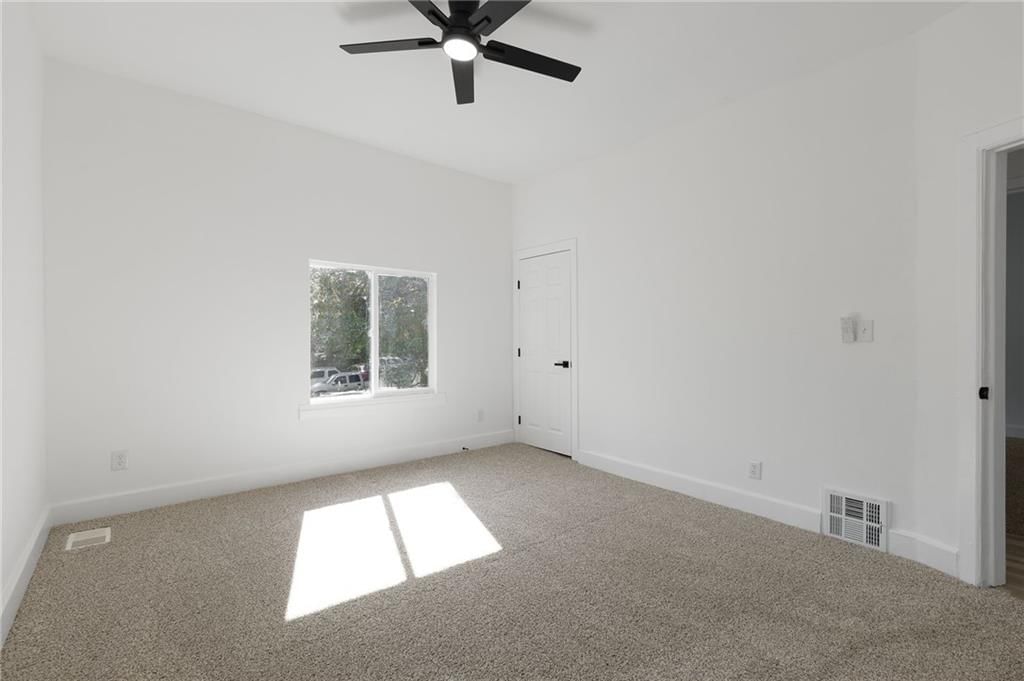 3242 Roberts Street — photo 23