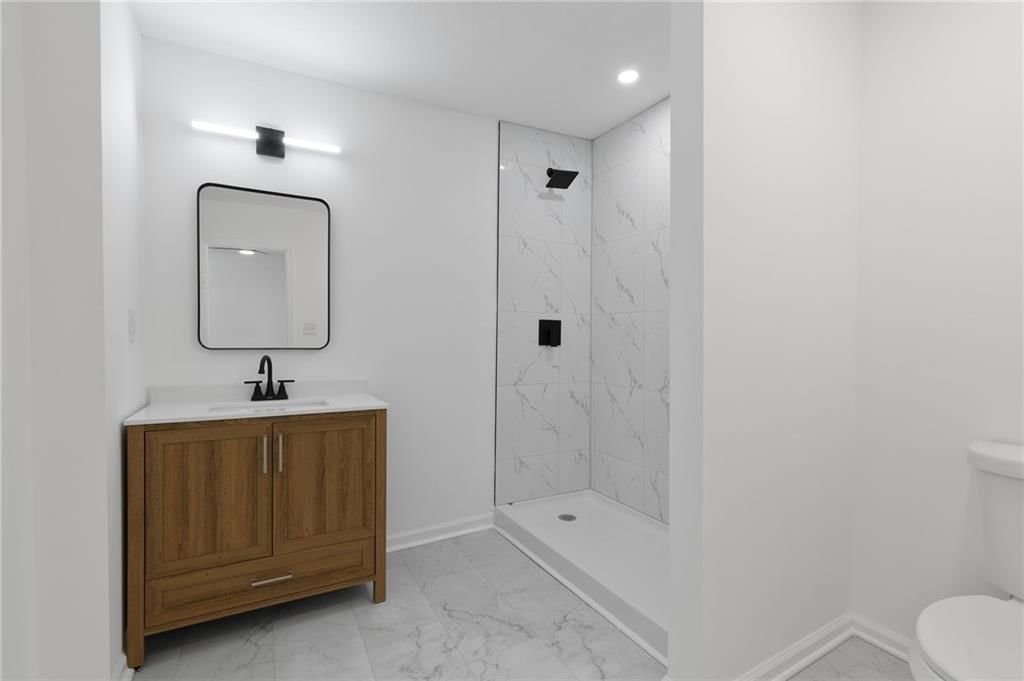 3242 Roberts Street — photo 26