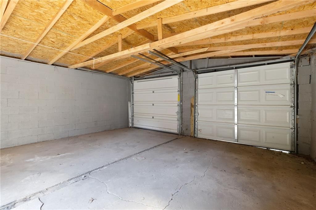 3242 Roberts Street — photo 32