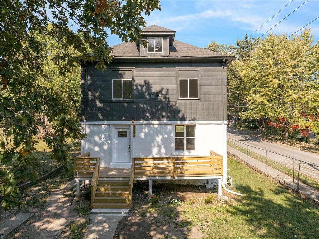 3242 Roberts Street — photo 35