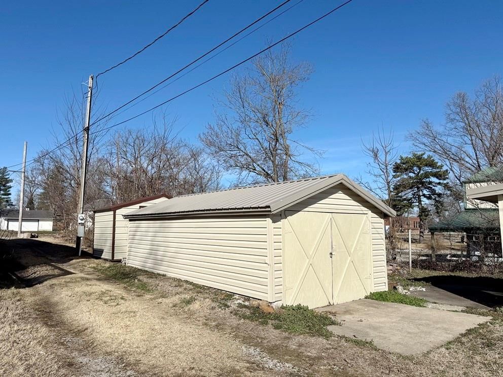 408 N St James Street — photo 19