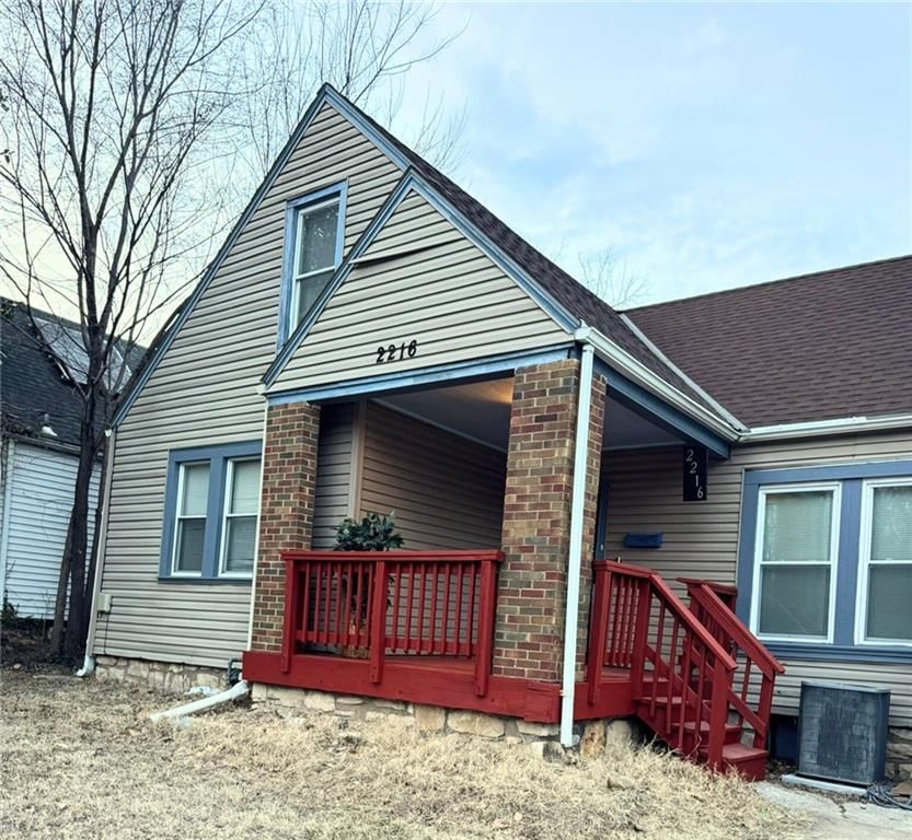 2216 E 72nd Street — photo 2