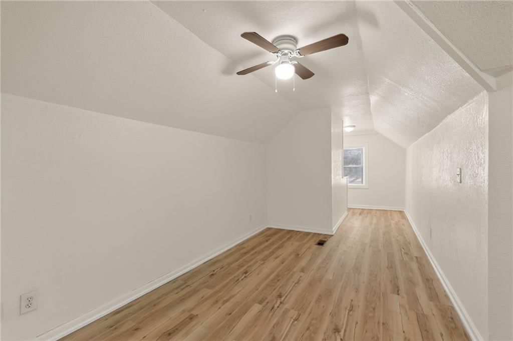 2216 E 72nd Street — photo 24