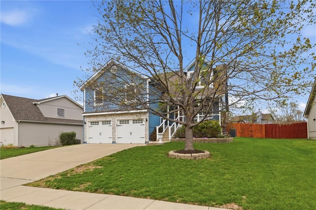 7436 N Marsh Avenue — photo 5