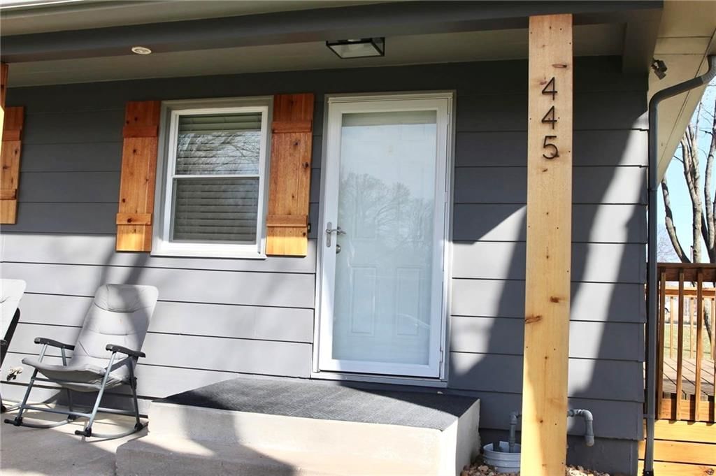 445 E Hickory Street — photo 3