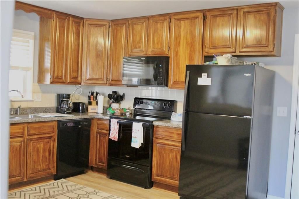 445 E Hickory Street — photo 4