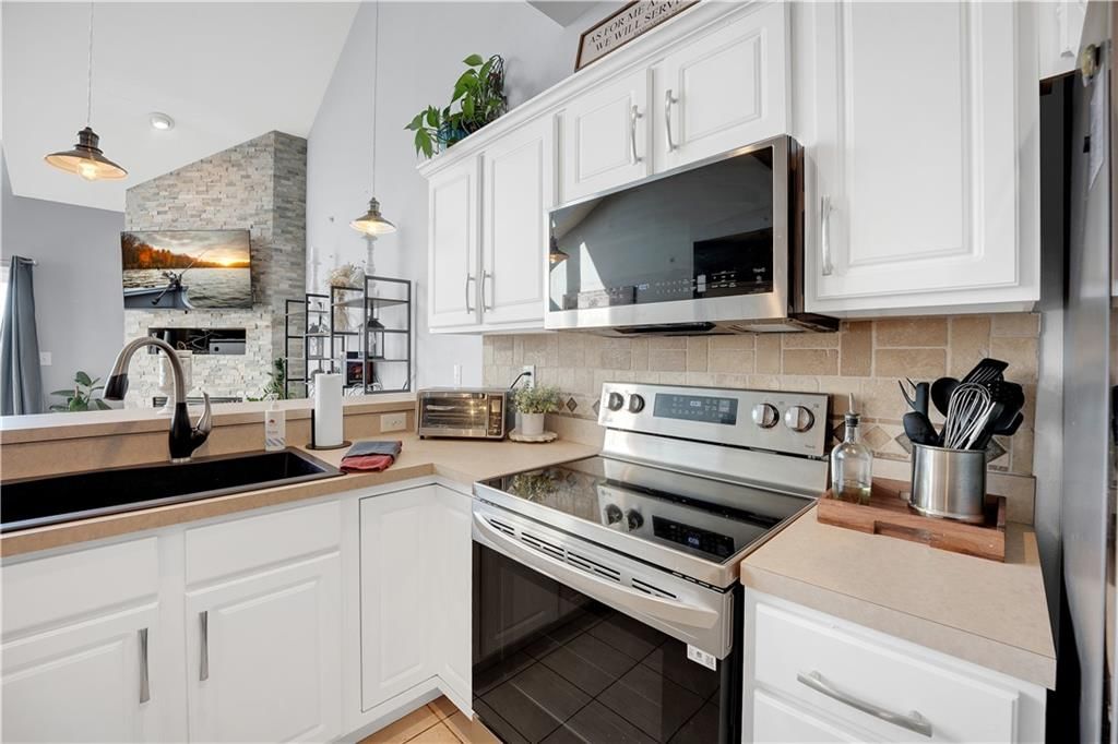 298 Cedar Heights Drive — photo 11
