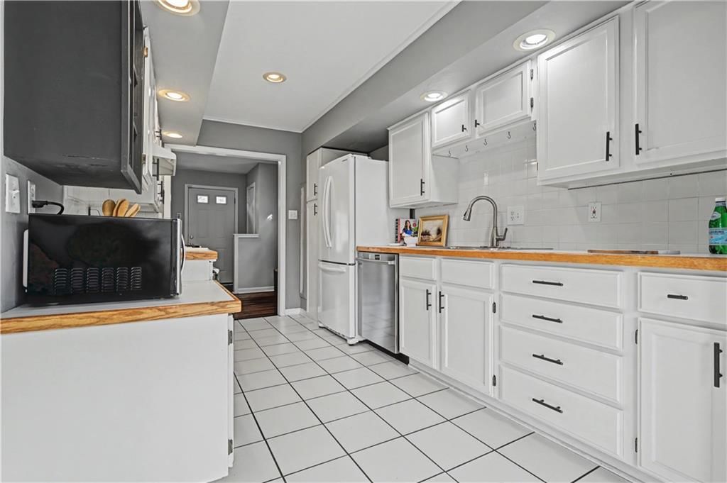 7532 Falmouth Street — photo 16