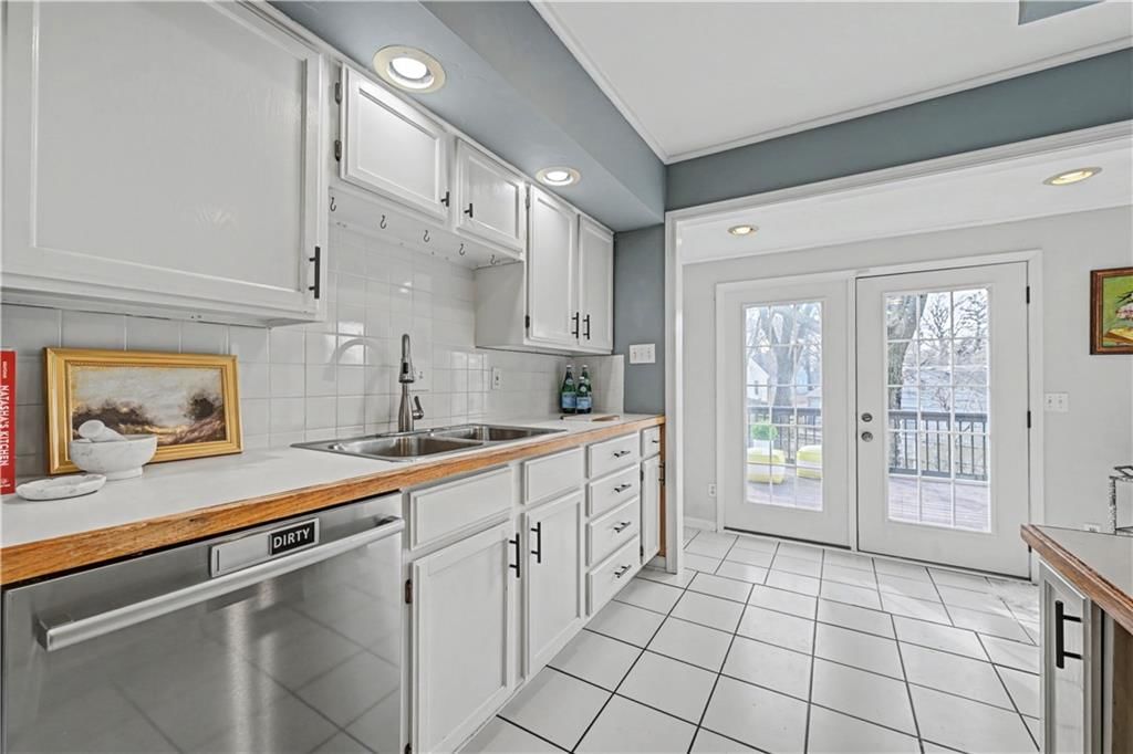 7532 Falmouth Street — photo 19