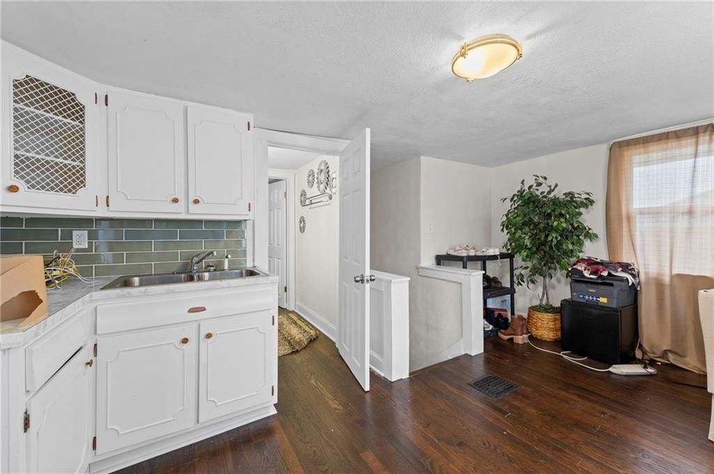 3028 Bales Avenue — photo 31