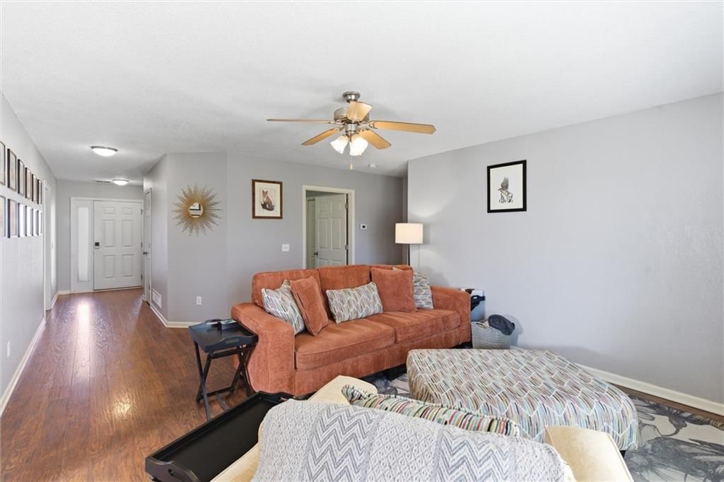 12855 NW Oakview Drive — photo 8