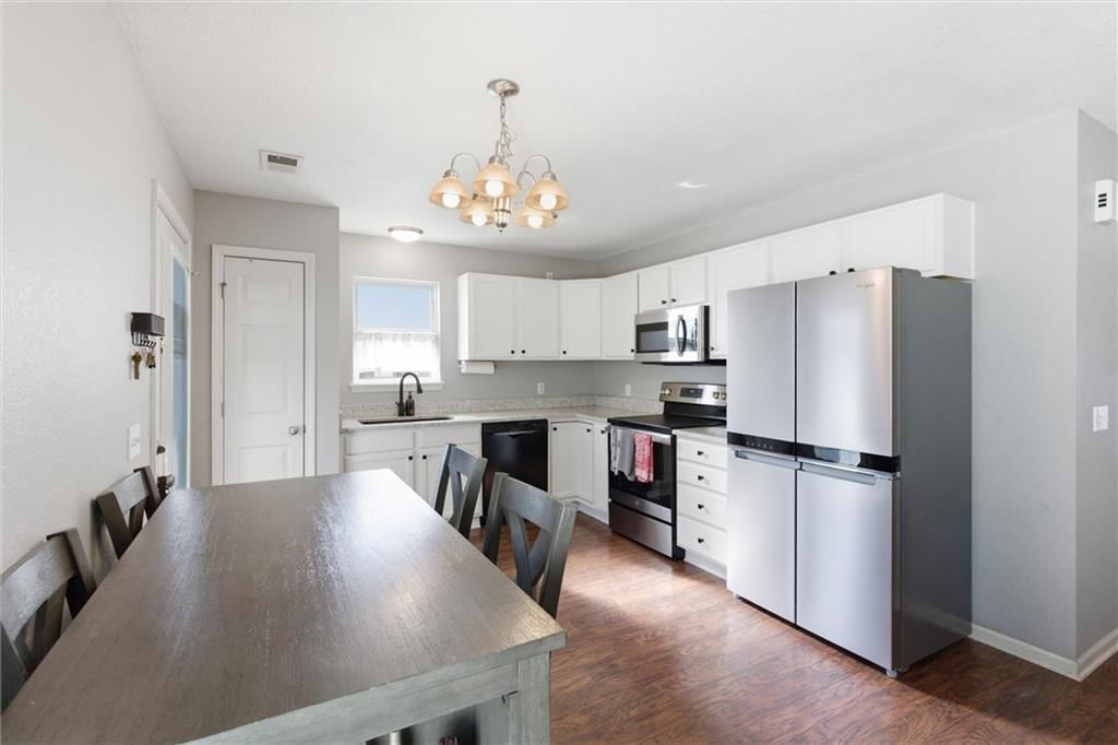 12855 NW Oakview Drive — photo 10