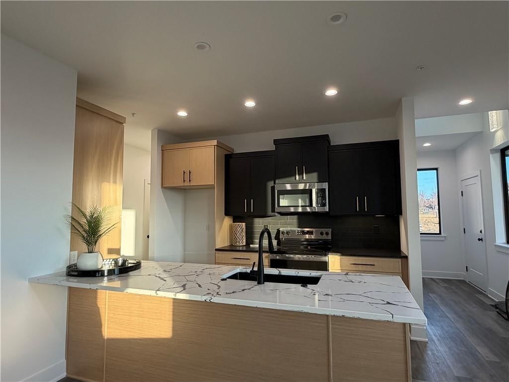 22150 W 116th Terrace — photo 9