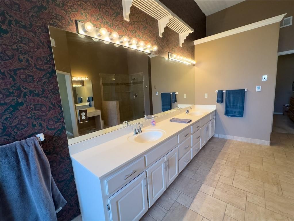 13952 W 115th Street — photo 12