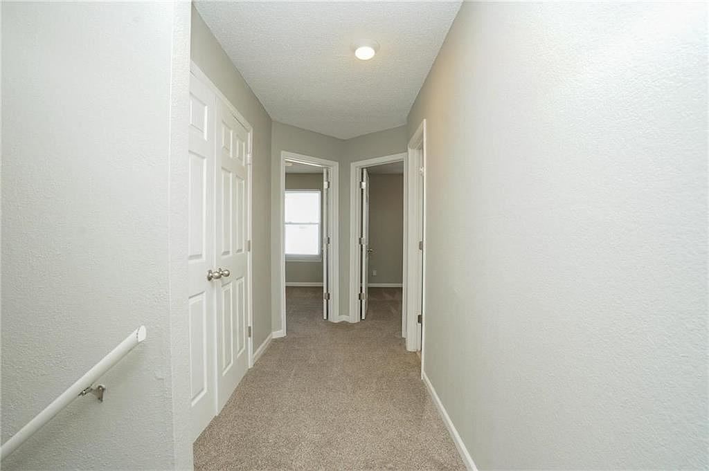 1426 E Mart Way Circle — photo 8