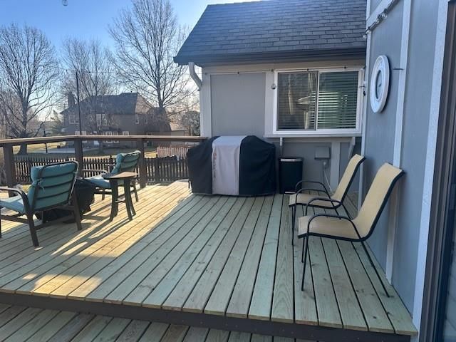 128 NW Lakewood Boulevard — photo 4