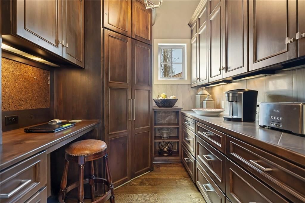 3322 W 137 Street — photo 9