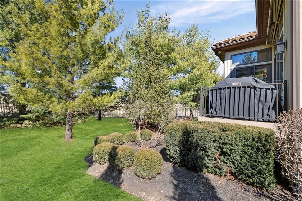 3322 W 137 Street — photo 21