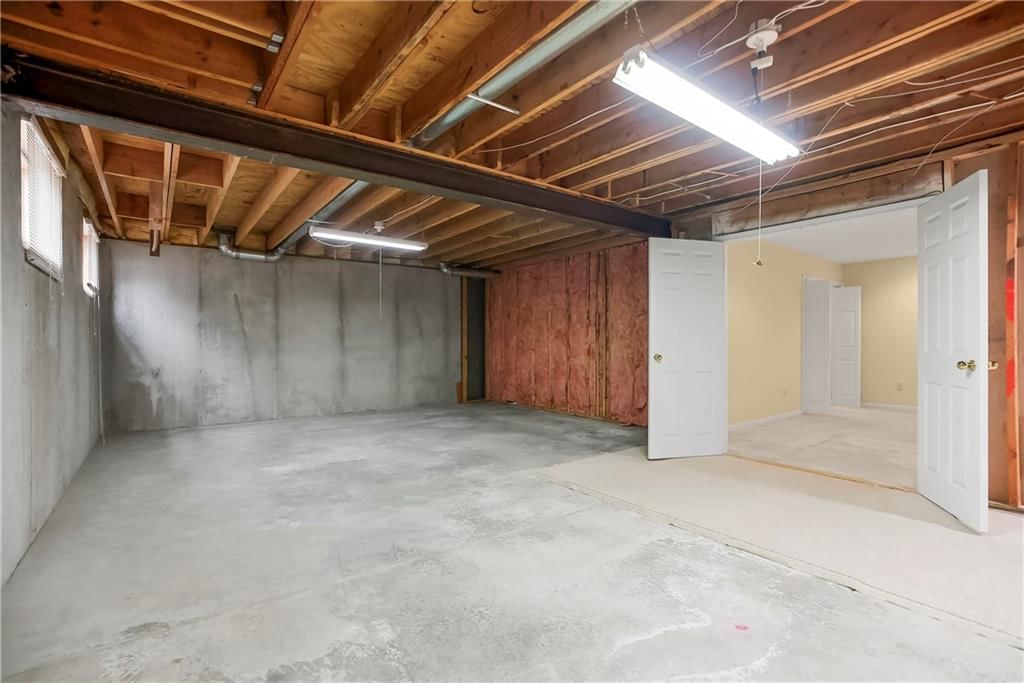 12204 England Street — photo 27