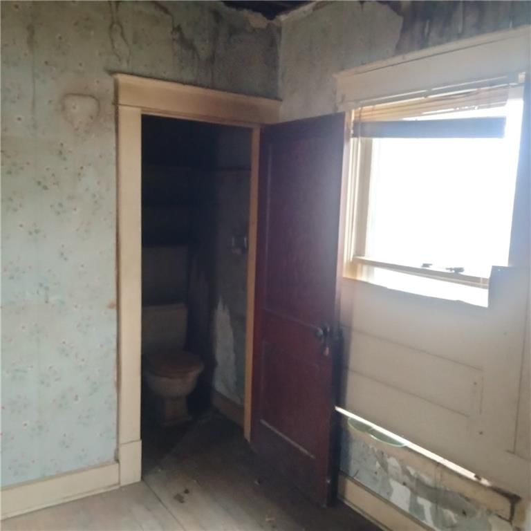 1500 S Maywood Avenue — photo 24
