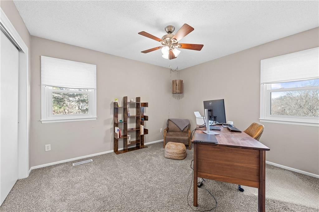 202 NW Redwood Court — photo 13