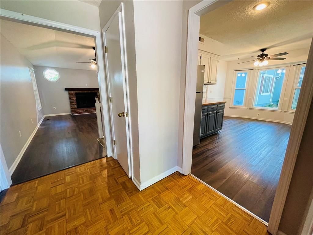 5821 Marion Avenue — photo 2