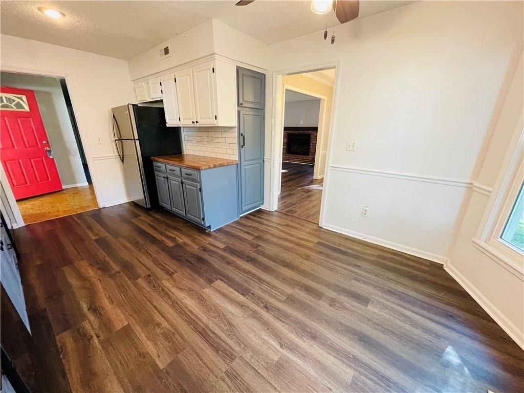 5821 Marion Avenue — photo 6