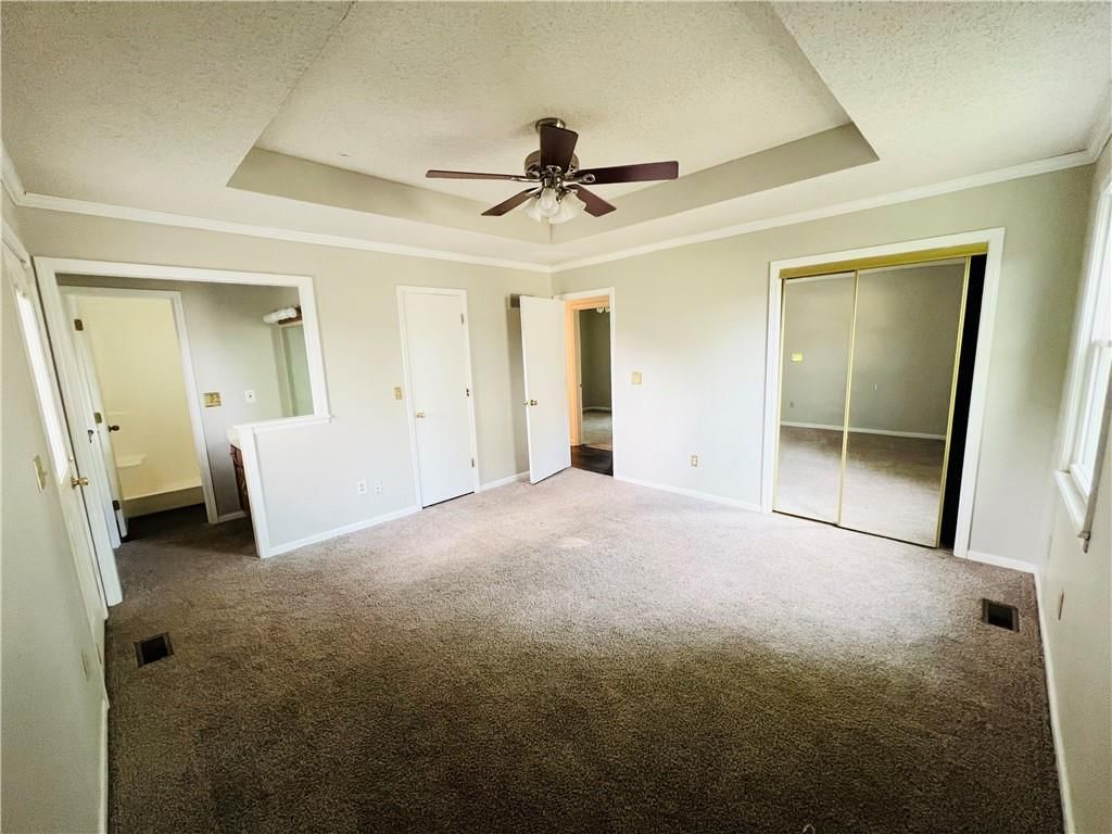 5821 Marion Avenue — photo 16