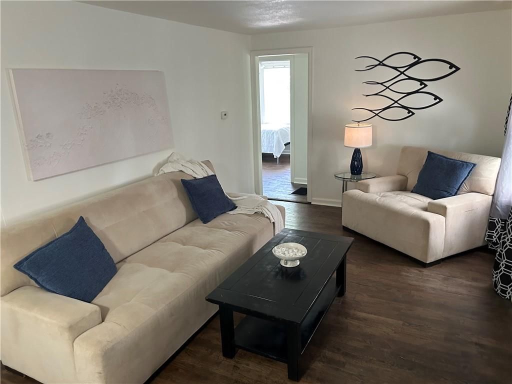 3805 Laurel Avenue — photo 18