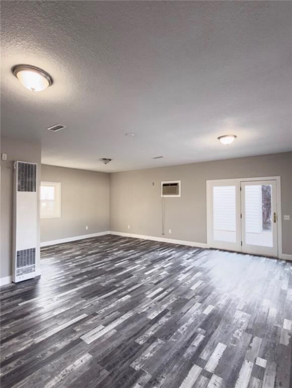 321 E Buchanan Street — photo 11