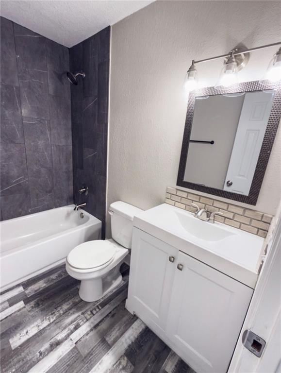 321 E Buchanan Street — photo 19