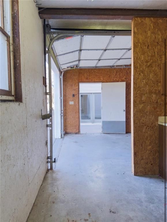 321 E Buchanan Street — photo 31