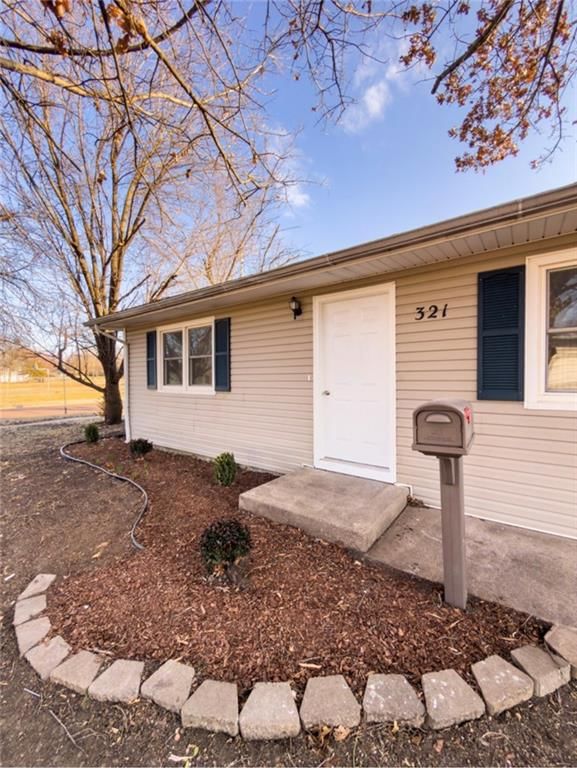 321 E Buchanan Street — photo 35