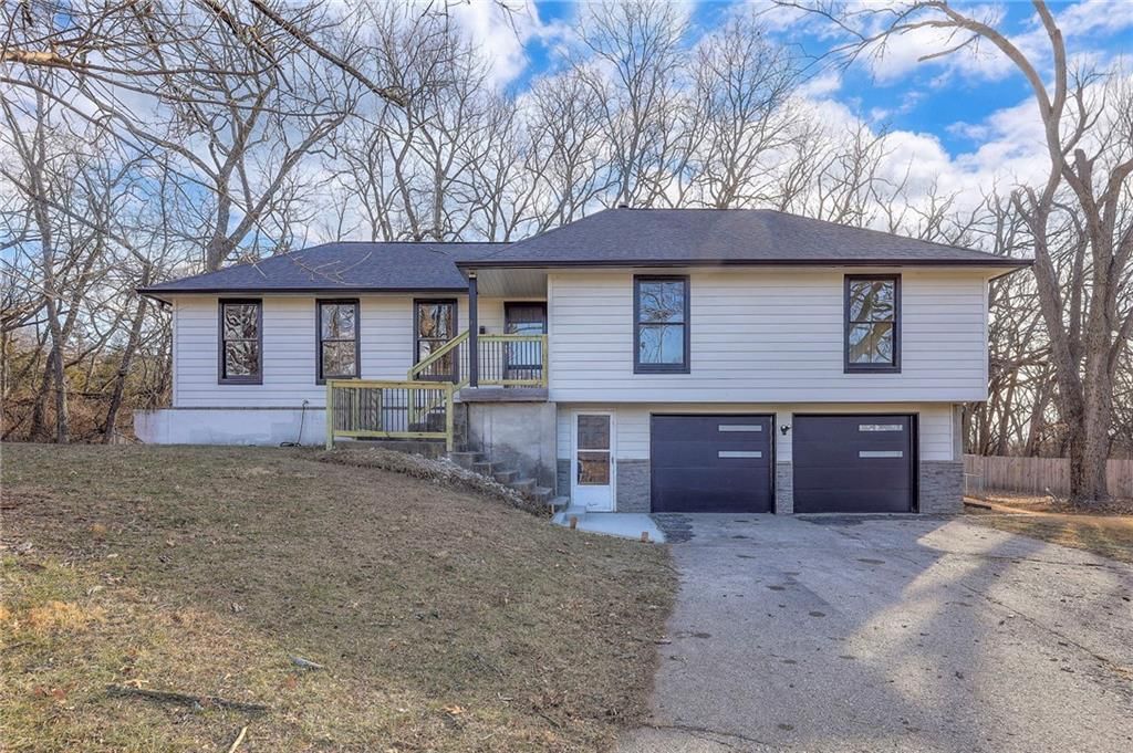 8012 Sunset Circle — photo 2
