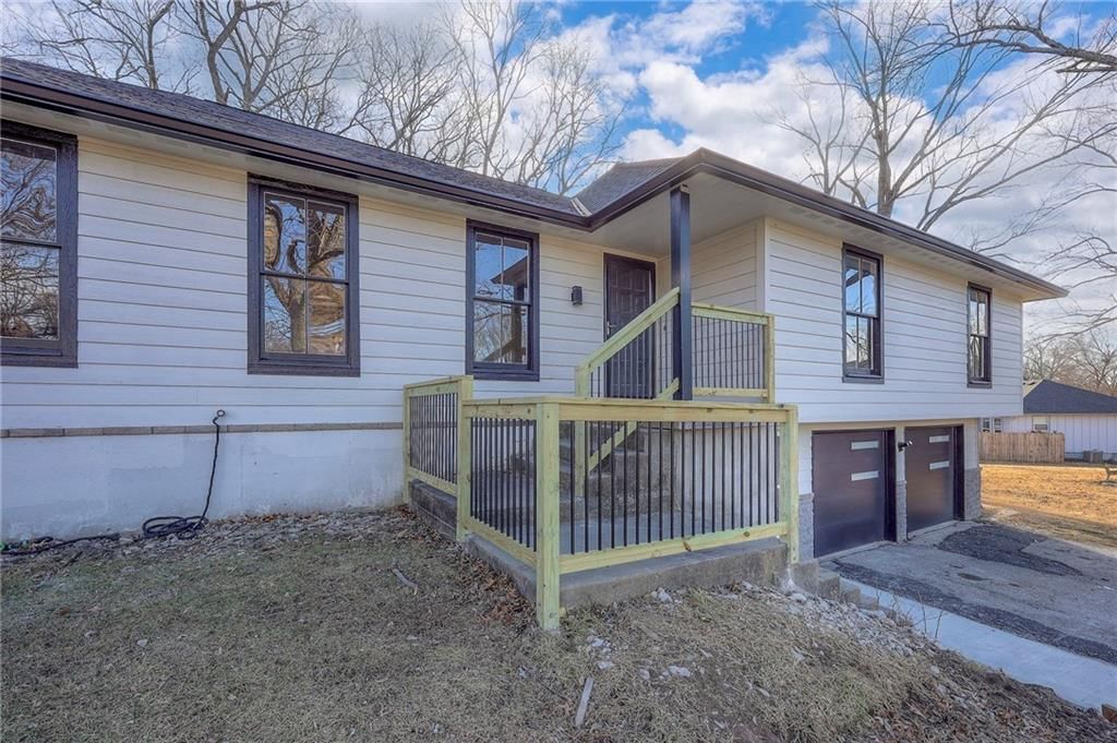 8012 Sunset Circle — photo 3