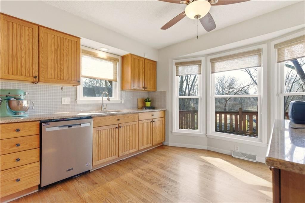 13924 S Brookwood Court — photo 8